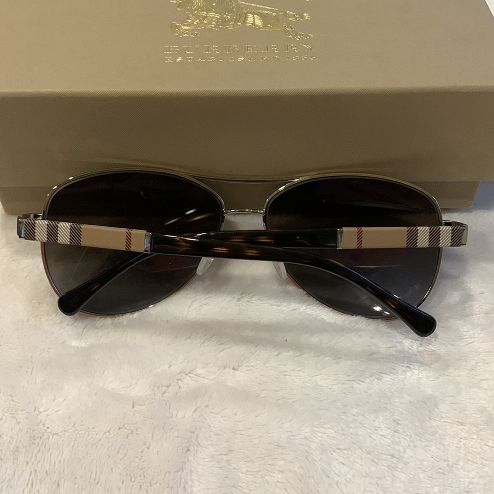 Burberry Polarized Aviator Sunglasses
